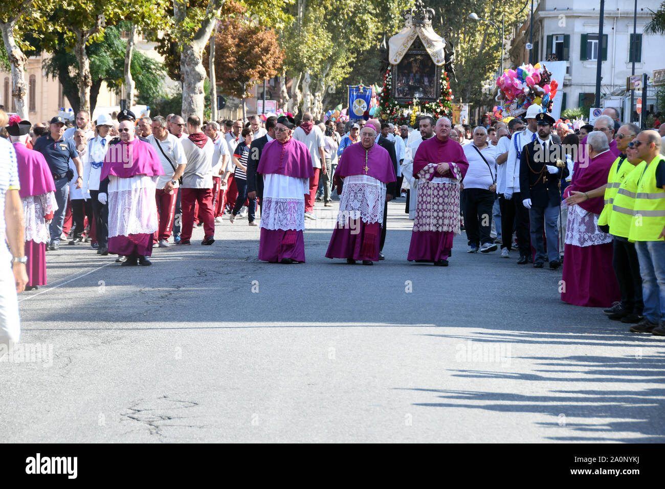 Reggio Calabria 14 Sep 2019 - Discesa Madonna della Consolazione, Arcivescovo Giuseppe Fiorini Morosini Credit: Giuseppe Andidero Stockfoto