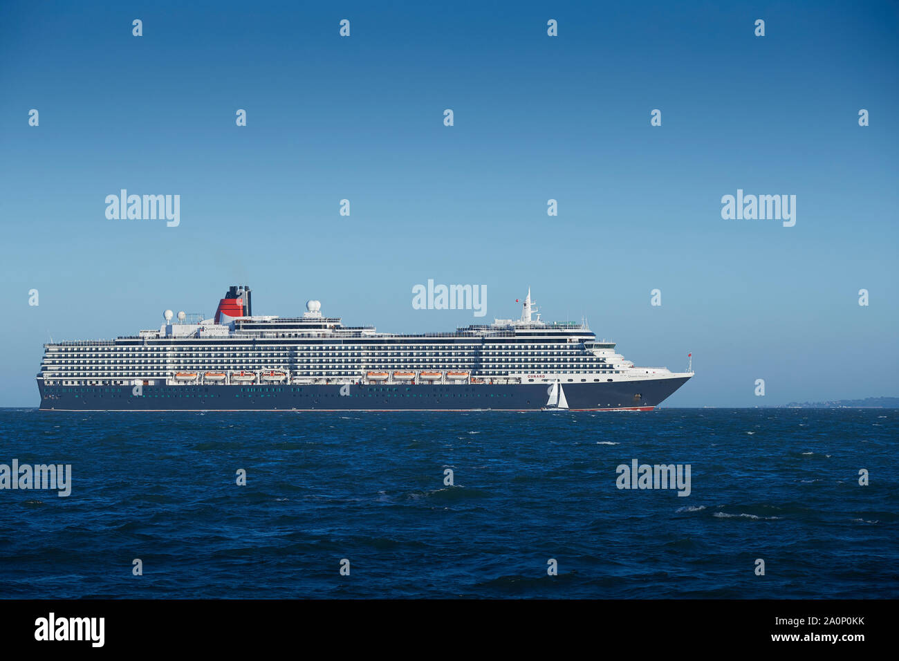 Die Cunard Cruise Ship, MS QUEEN VICTORIA, Abfahrt Southampton, Großbritannien, für Cartagena, Spanien. 20. September 2019. Stockfoto