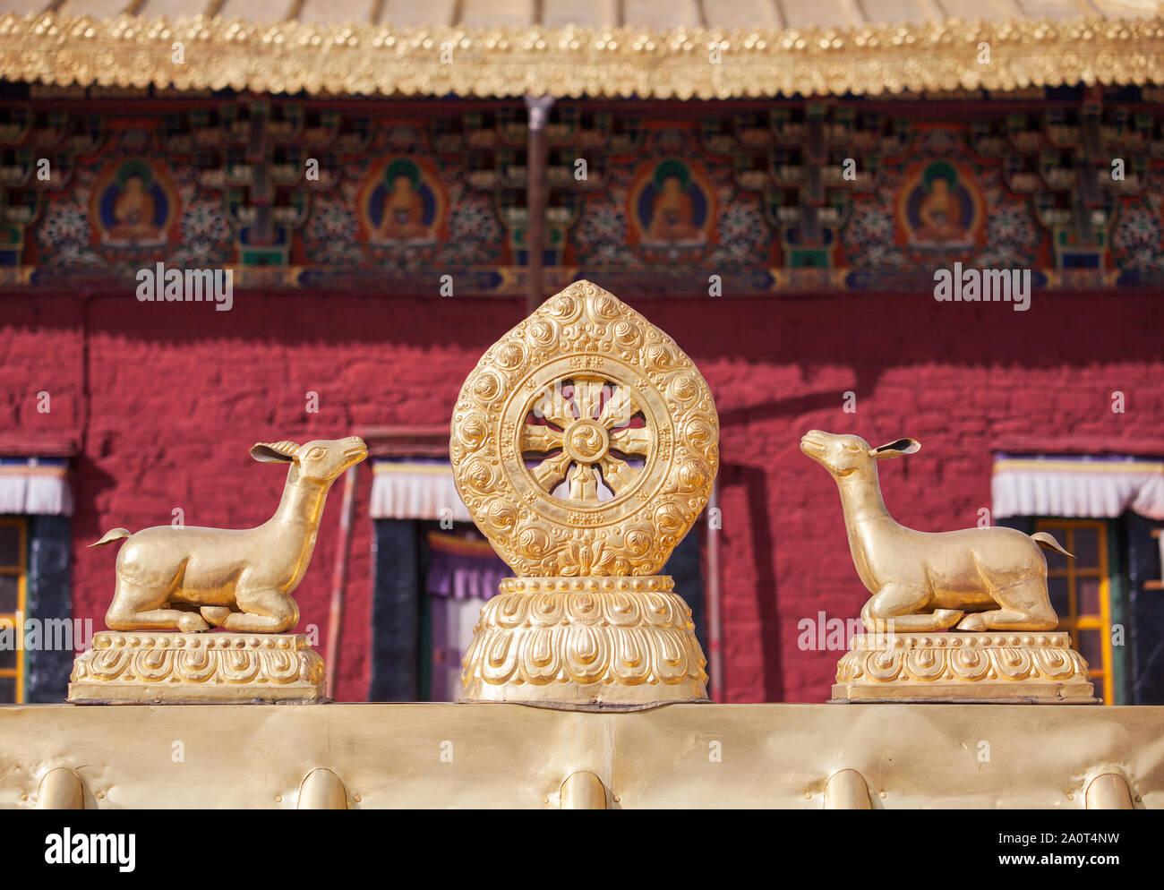 Ein Bild von 2019 das Rad des Lebens buddhistische Symbol Ramoche Tempel, Lhasa, Tibet Stockfoto