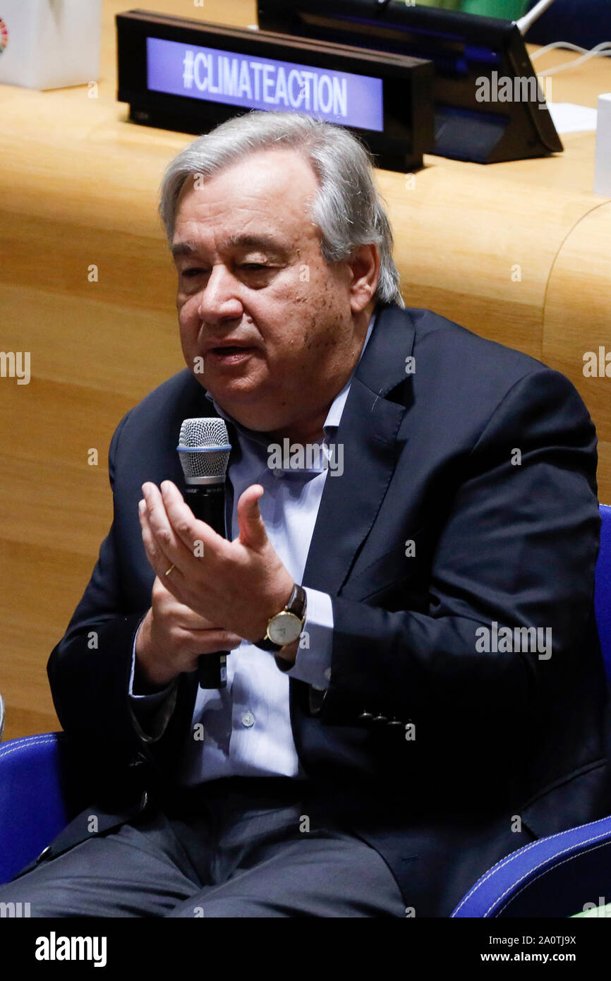 Vereinten Nationen. 21 Sep, 2019. Generalsekretär der Vereinten Nationen, Antonio Guterres spricht während der UN-Jugend Klimagipfel auf das UN-Hauptquartier in New York, Sept. 21, 2019. Generalsekretär der Vereinten Nationen, Antonio Guterres am Samstag sagte, er sah eine Änderung in der Dynamik der globalen Klimapolitik durch die laufende Jugendbewegung. Credit: Li Muzi/Xinhua/Alamy leben Nachrichten Stockfoto