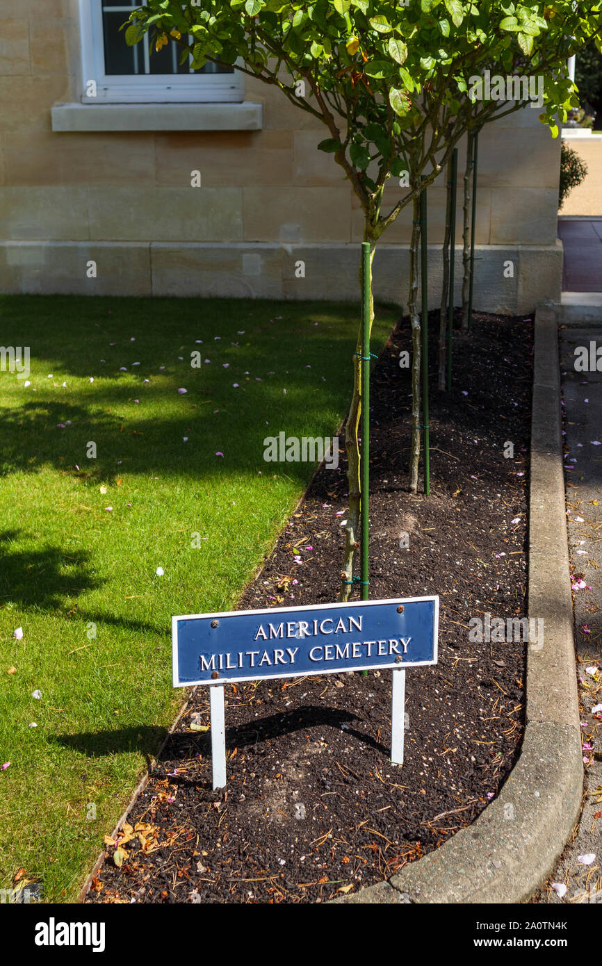 Schild am Eingang zu den amerikanischen Soldatenfriedhof in der Soldatenfriedhöfe bei Brookwood Friedhof, Pirbright, Woking, Surrey, England Stockfoto