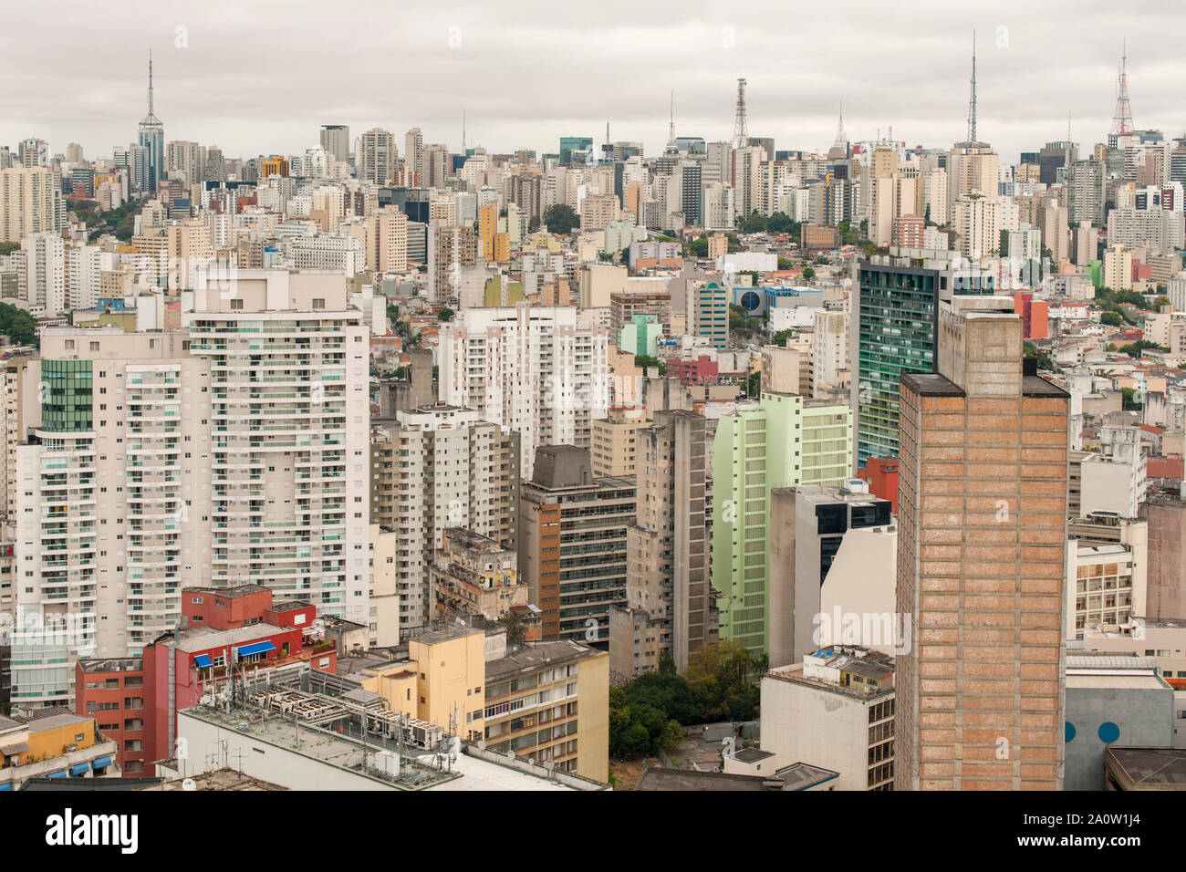São Paulo von der Copan Gebäude in São Paulo, Brasilien gesehen. Stockfoto