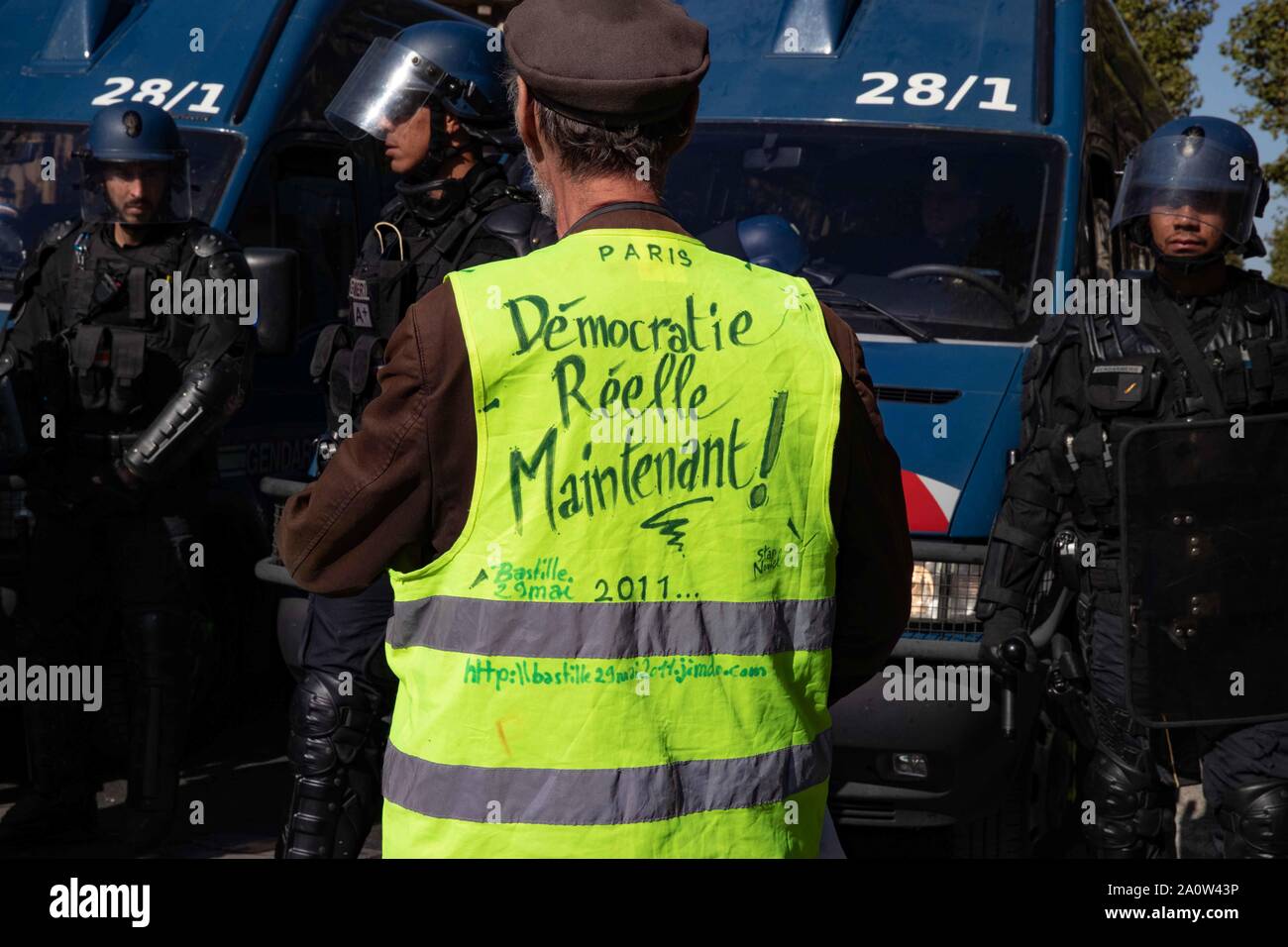 Paris, Frankreich. 21. September 2019. Gelb Protest melden Sie den 'climatchange' Protest in Paris an diesem Samstag Crédit Credit: EDOUARD MONFRAIS/Alamy leben Nachrichten Stockfoto