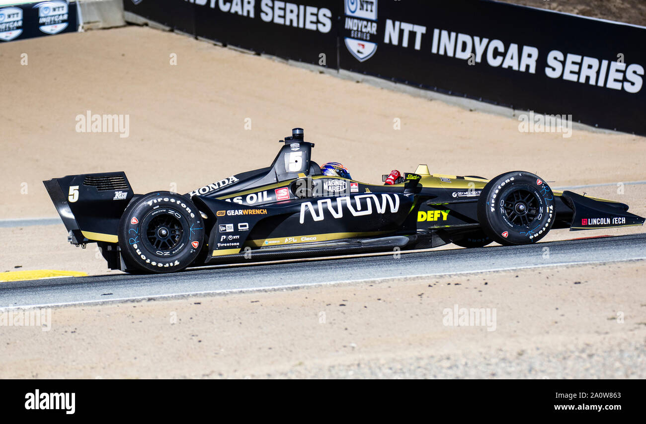 21. September 2019 Monterey, CA, USA Schmidt Peterson Motorsport Fahrer James Hinchcliffe (5) aus dem Turn 2 während der Firestone Grand Prix von Monterey IndyCar Praxis #3 bei Weathertech Raceway Laguna Seca in Monterey, CA Thurman James/CSM kommenden Stockfoto