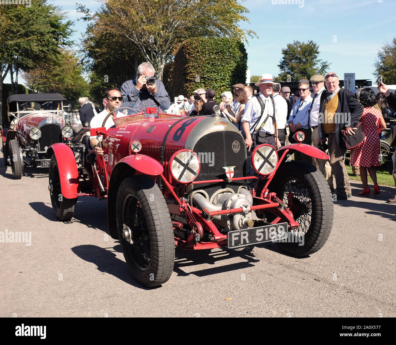 September 2019 - Bentley beim Goodwood Revival Race Meeting Stockfoto