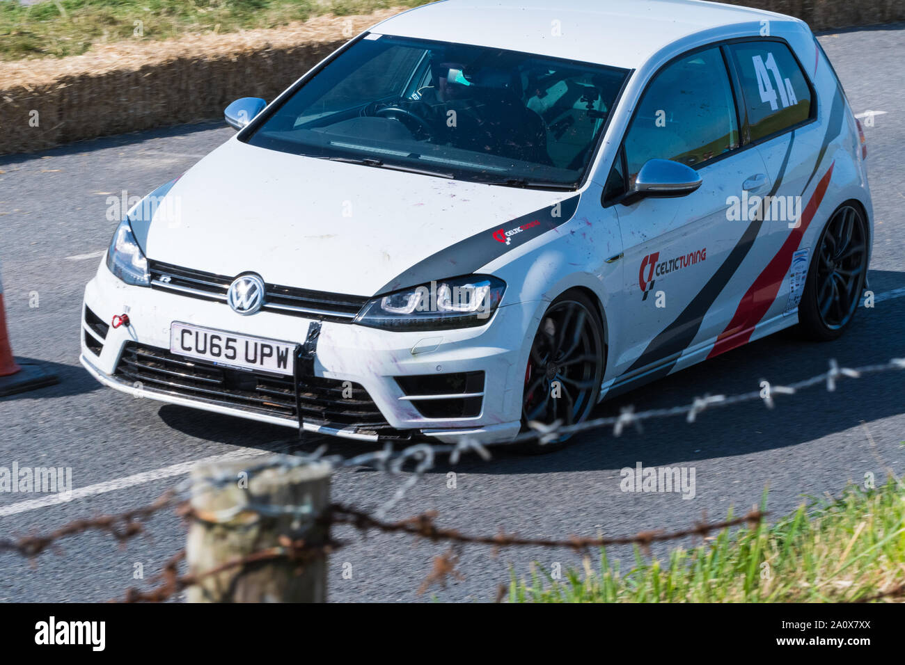 VW Golf Watergate Bay Geschwindigkeit Hillclimb Sept 2019 Stockfoto