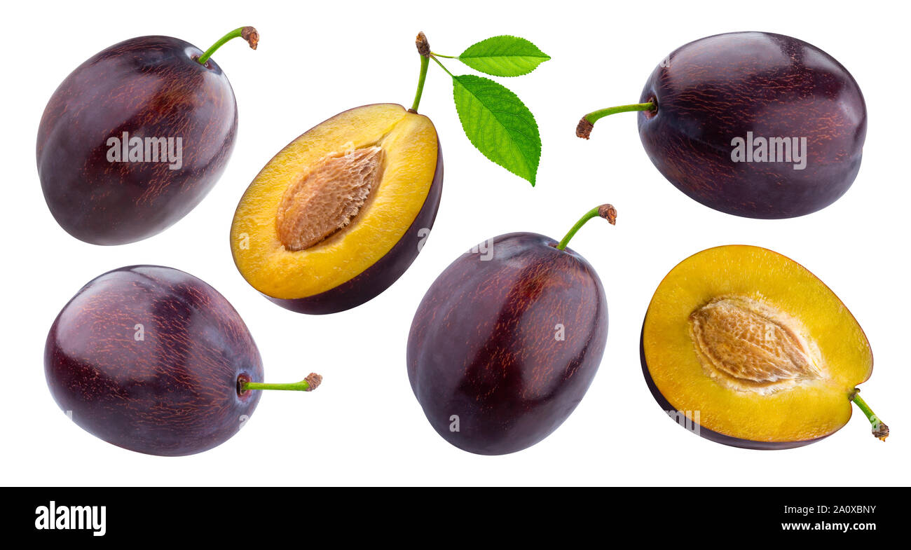 Zwei ganze und halbe pflaumen Ausgeschnittene Stockfotos und -bilder ...