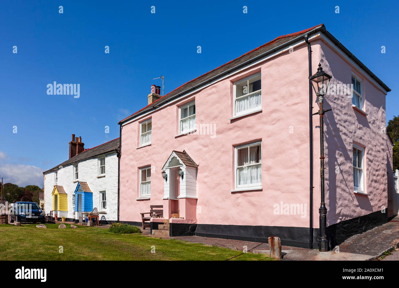 Pastellfarbenen Cornish Cottages, Charlestown, St Austell, Cornwall, Großbritannien. Stockfoto
