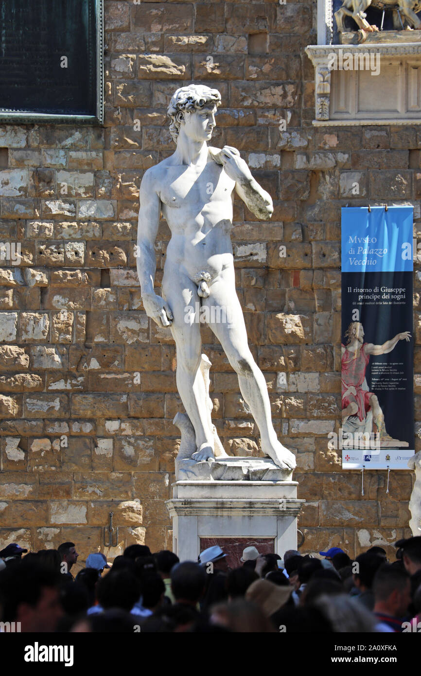 Kopie der David-Statue von Michelangelo in der Piazza della Signoria, Florenz, Italien Stockfoto