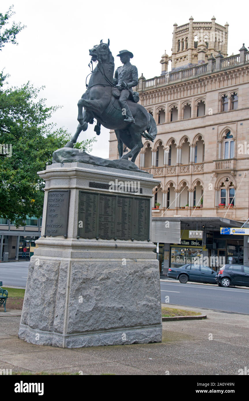 Eine Statue zu Ehren der australischen Soldaten, die in Südafrika 1899-1902 kämpften sich auf Sturt Street in der Nähe des Rathauses in Ballarat, Zustand von vict Stockfoto