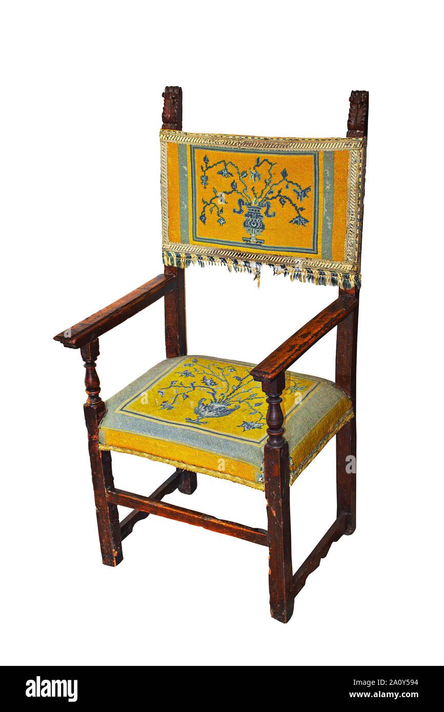 Die traditionellen alten Stuhl auf weißem Hintergrund Stockfoto