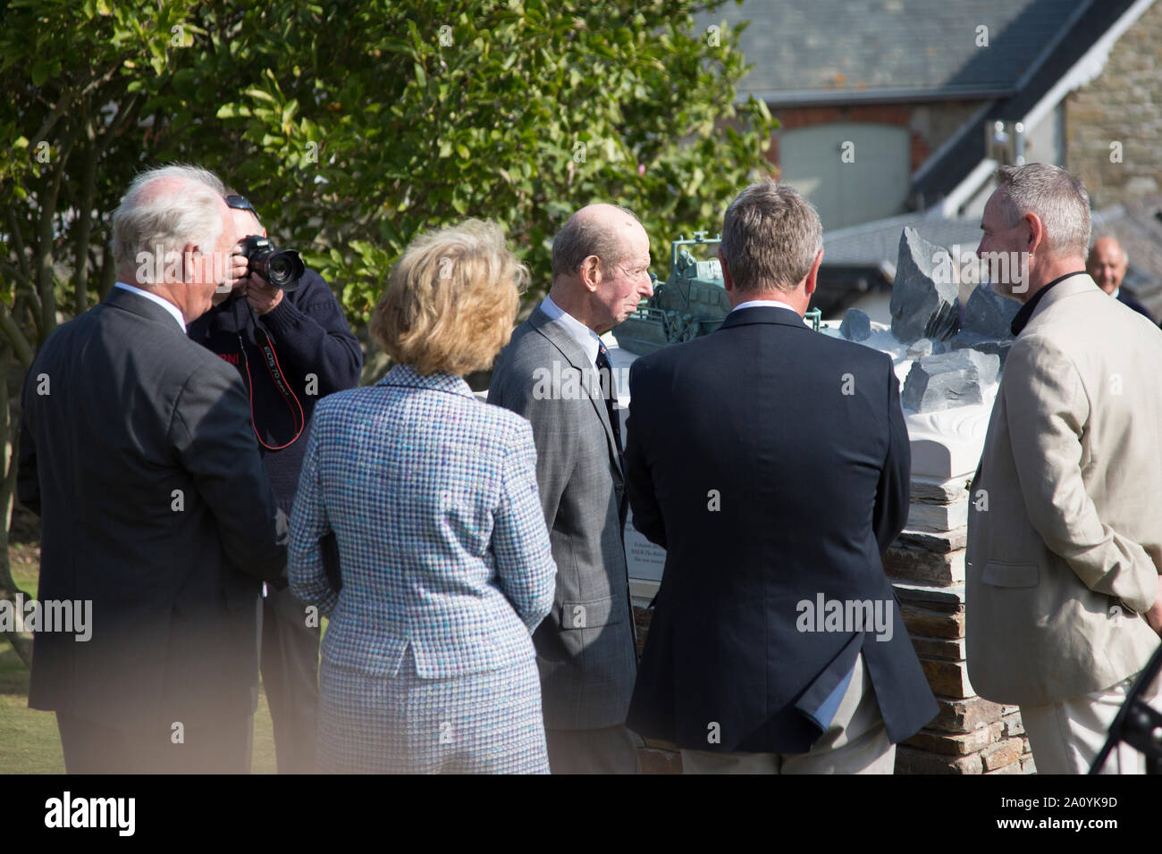 Nachrichten, SKH Herzog von Kent Enthüllung der RNLI 150 Jahr Festschrift Statue in Salcombe 21. September 2019, Salcombe, Devon Salcombe Nachrichten Stockfoto
