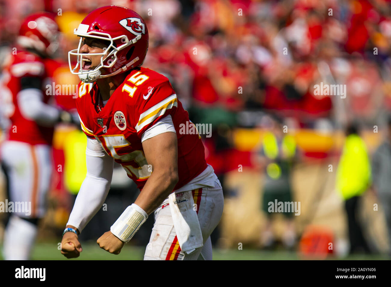 Kansas City Chiefs Quarterback Patrick Mahomes (15) feiert den Sieg über die Baltimore Ravens in Arrowhead Stadium in Kansas City, Missouri am Sonntag, 22. September 2019. Foto von Kyle Rivas/UPI Stockfoto