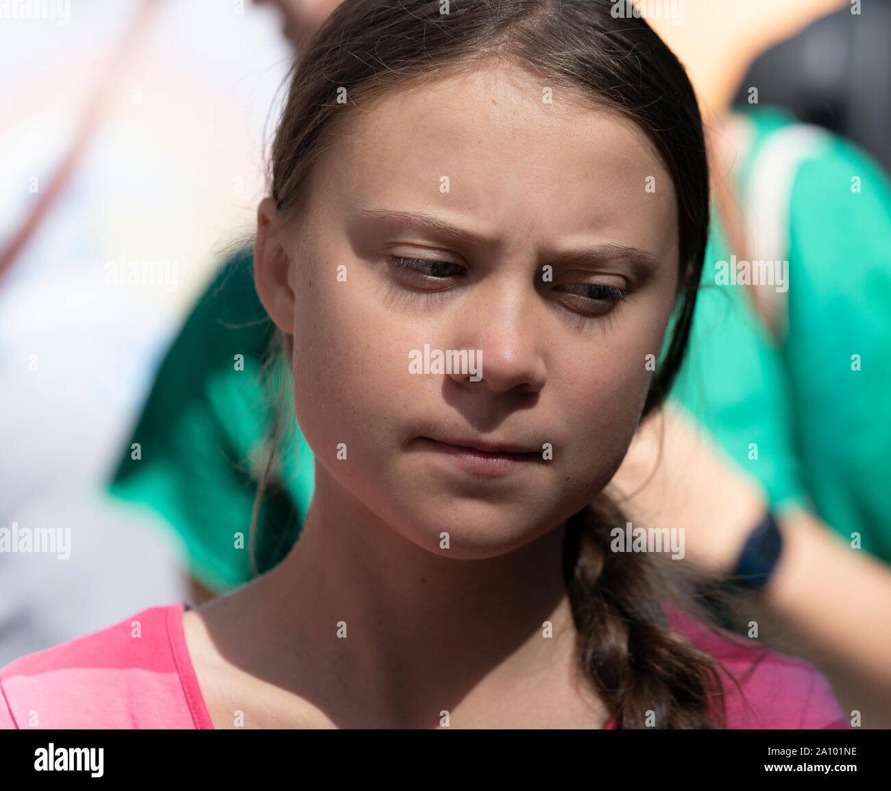 New York, Vereinigte Staaten. 20 Sep, 2019. Greta Thunberg mit den Demonstranten März während NYC Klima Streik Kundgebung und Demonstration am Broadway. Credit: SOPA Images Limited/Alamy leben Nachrichten Stockfoto