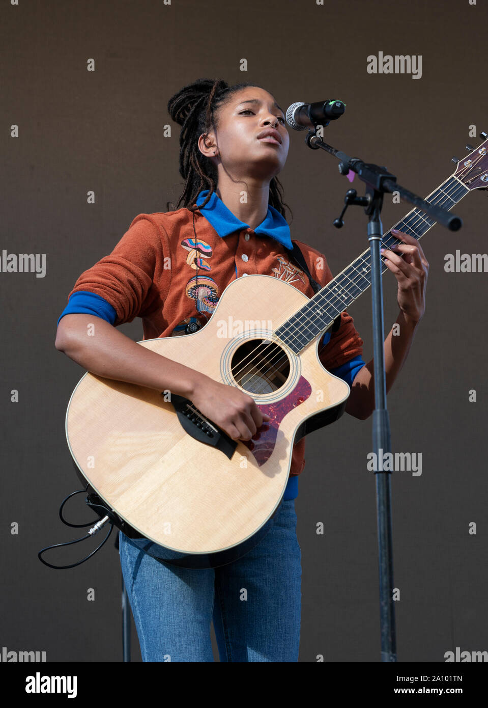 New York, Vereinigte Staaten. 20 Sep, 2019. Willow Smith führt auf der Bühne während NYC Klima Streik Kundgebung und Demonstration am Battery Park. Credit: SOPA Images Limited/Alamy leben Nachrichten Stockfoto