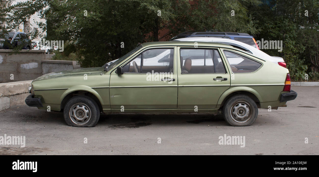 Kasachstan, Ust-Kamenogorsk - 10. September, 2019. Volkswagen Passat B2. Deutsche Auto. Stockfoto