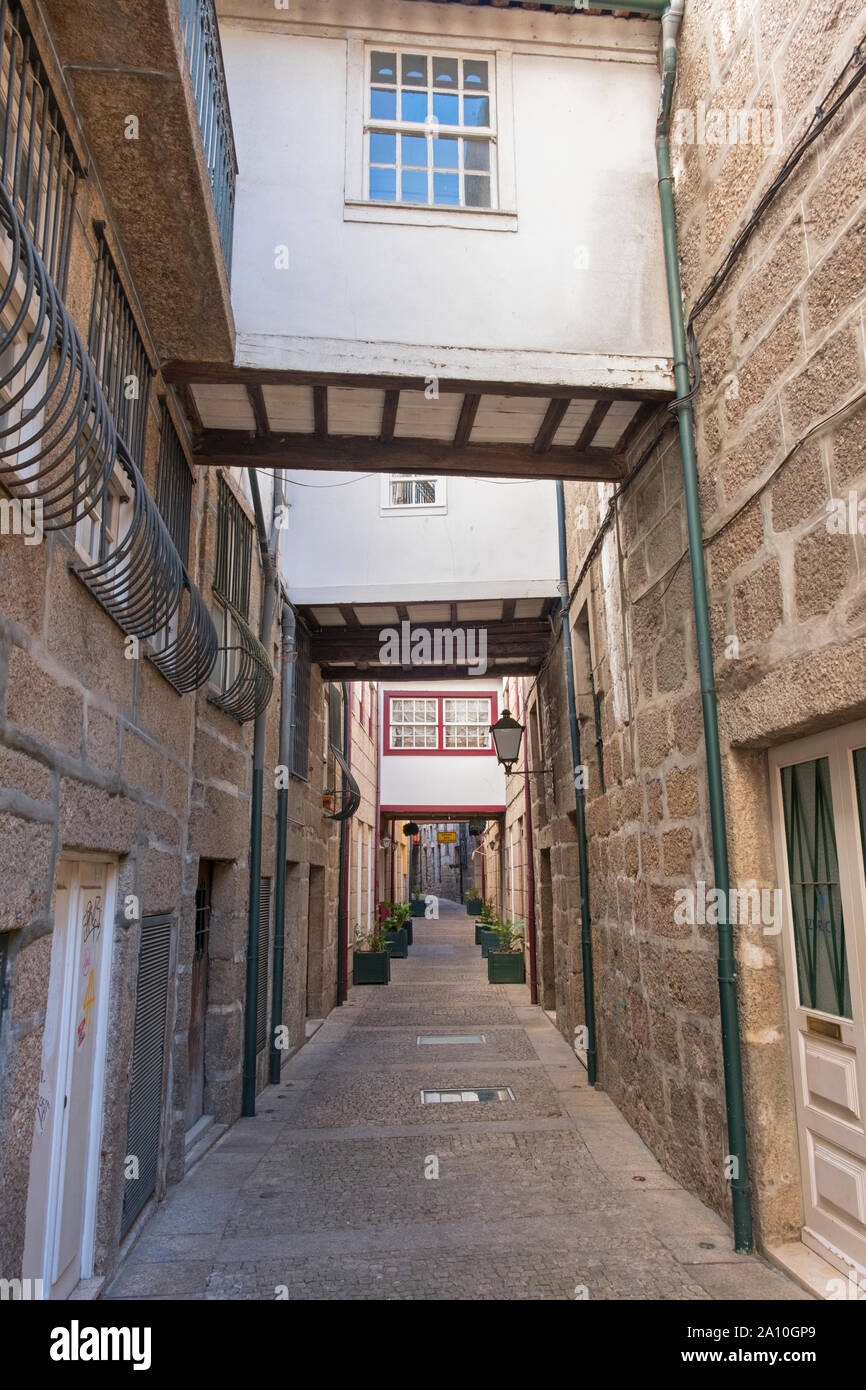 Schmale Straße Guimarães Portugal Stockfoto