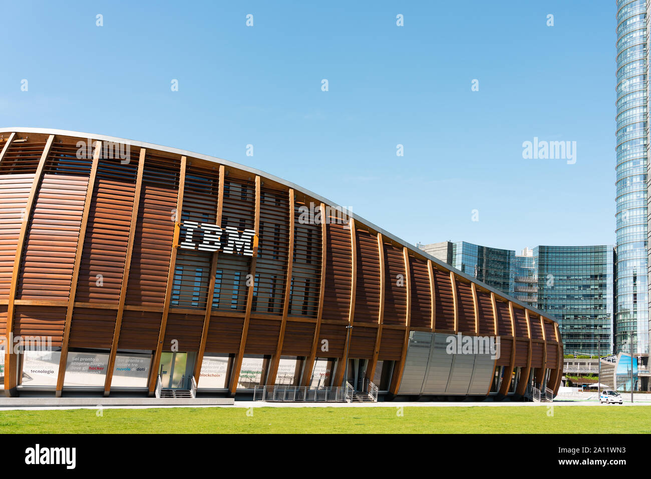 Mailand, Italien - 31. MAI 2019: IBM Gebäude in Porta Nuova oder neue Tür, dem wichtigsten Geschäftsviertel von Mailand Stockfoto