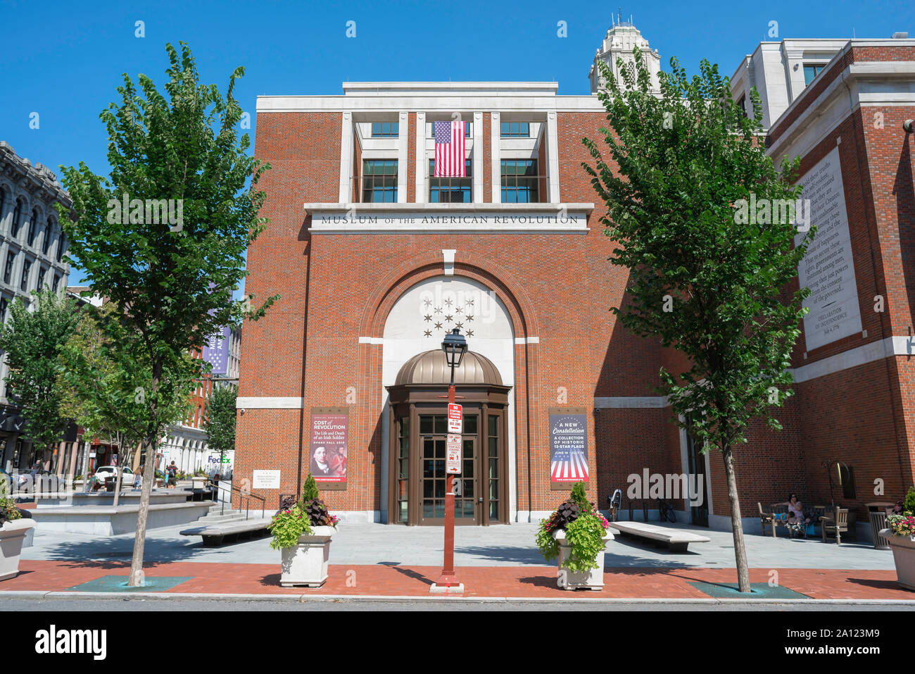 Museum der Amerikanischen Revolution, Philadelphia, Blick auf die Außenfassade des Museums der Amerikanischen Revolution auf der South 3rd Street in Philadelphia, USA Stockfoto