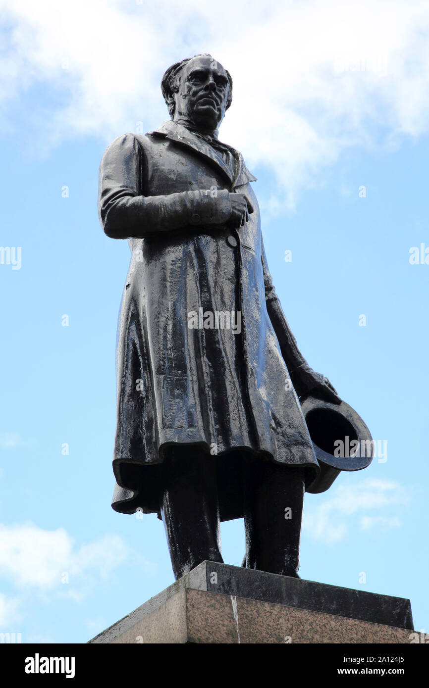 Glasgow Schottland George Square Bronze Statue von James Oswald 1779 - 1852 Erste Glasgow MP zu den reformierten Parlament im Jahr 1831 Stockfoto