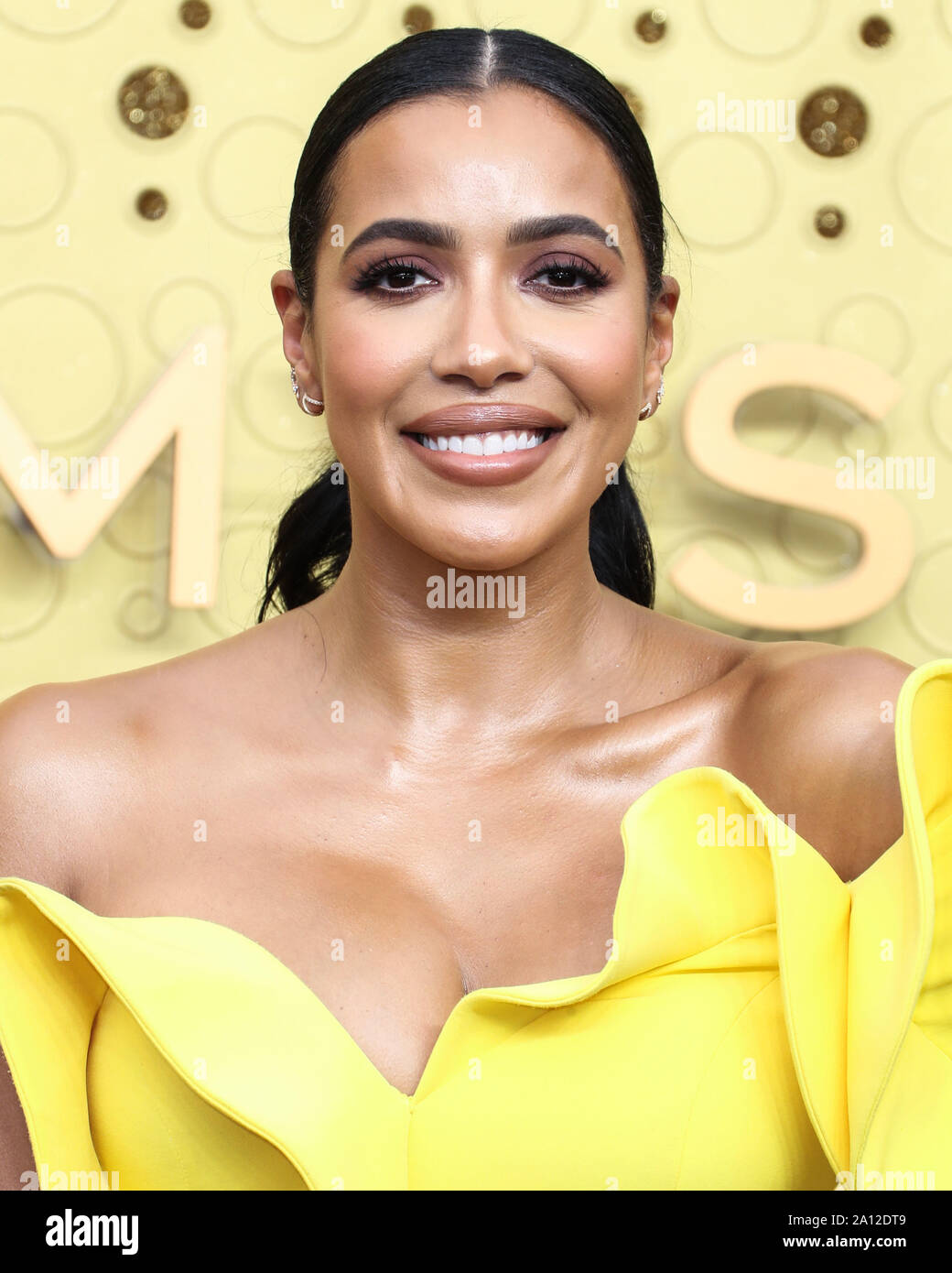 LOS ANGELES, Kalifornien, USA - 22. SEPTEMBER: Julissa Bermudez kommt an der 71st jährlichen Primetime Emmy Awards bei Microsoft Theatre L.A. statt Live am 22. September 2019 in Los Angeles, Kalifornien, USA. (Foto von Xavier Collin/Image Press Agency) Stockfoto