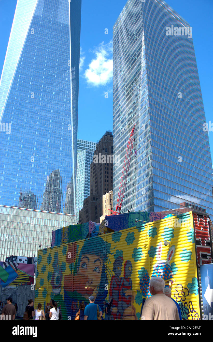 Das One World Trade Center (links) oder "Freedom Tower", und 7 World Trade Center, Manhattan, New York, USA Stockfoto