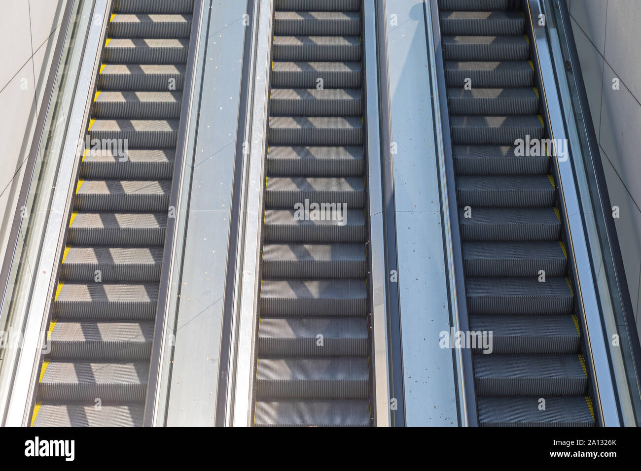 Drei Leere Fahrtreppen für den U-Bahnhof Undergroun Stockfoto