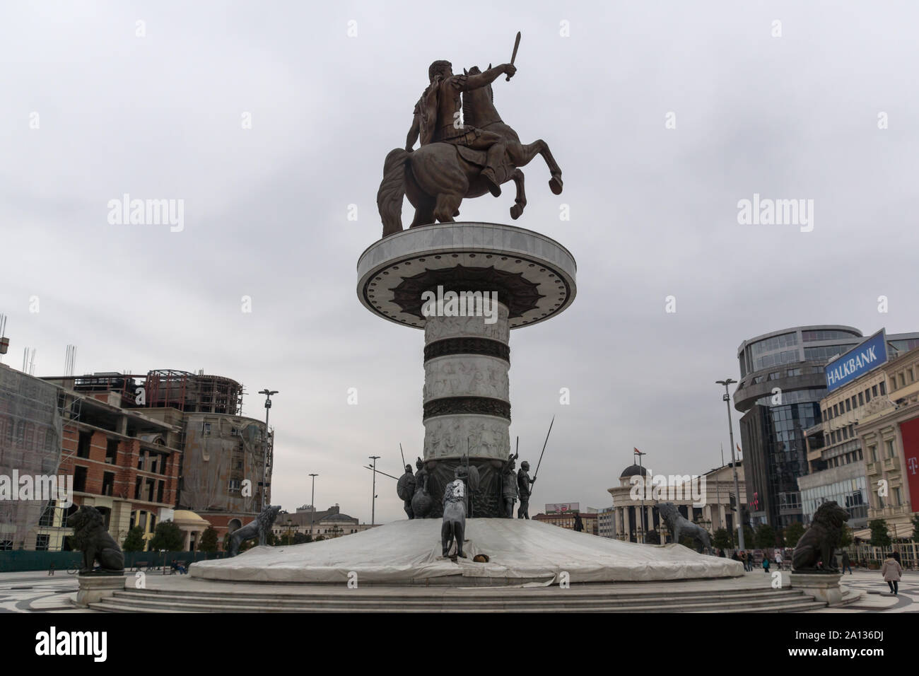 SKOPJE, MAZEDONIEN - 24. FEBRUAR 2018: Denkmal für Alexander den Großen in Skopje City Center, North Mazedonien Stockfoto