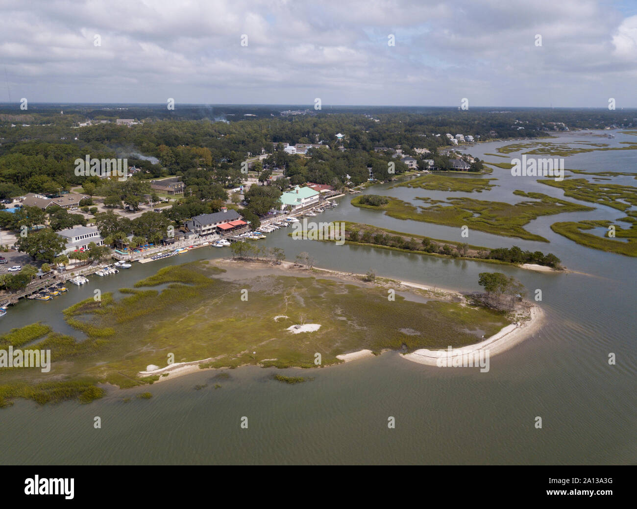 Luftaufnahme von Murrells Inlet, South Carolina und die Küste. Stockfoto