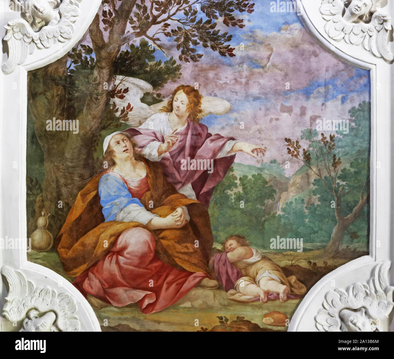 CASTA, SLOWAKEI - 31. AUGUST 2019: das Innere der mittelalterlichen Cerveny Kamen (Rot Stown) Schloss. Decke dekoriert mit Modellierung und Gemälde Stockfoto