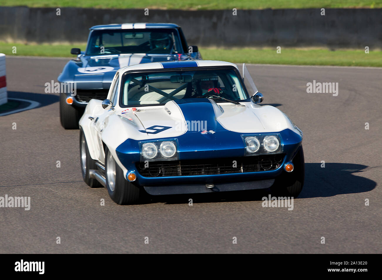 1965 Chevrolet Corvette Stingray von Craig Davies & Steve Soper in der RAC-TT Feier rennen Am Goodwood Revival 13. Sept 2019 in Chiches Stockfoto