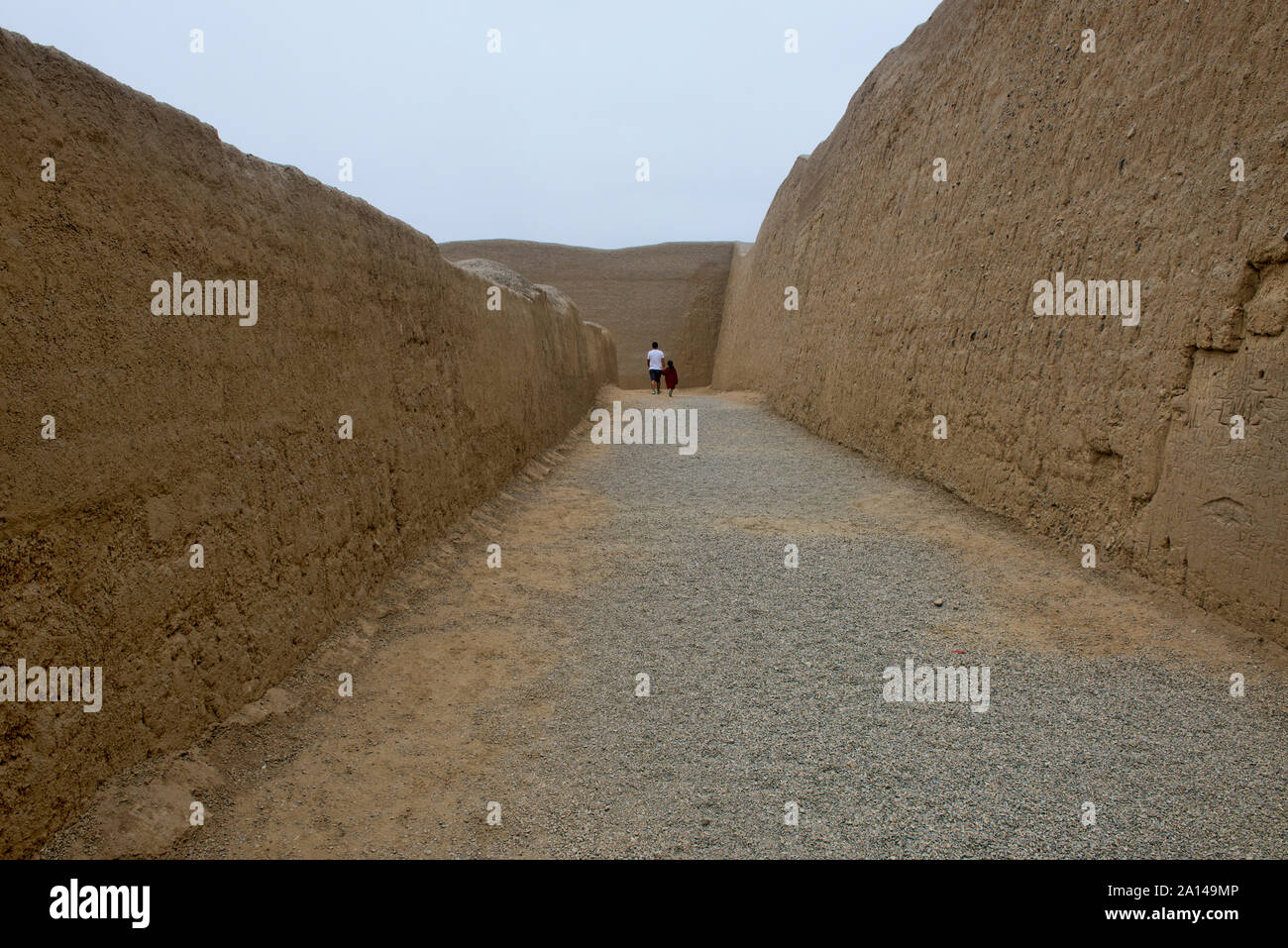 Ein Spaziergang durch die antiken Ruinen von Chan Chan, Trujillo, Peru Stockfoto