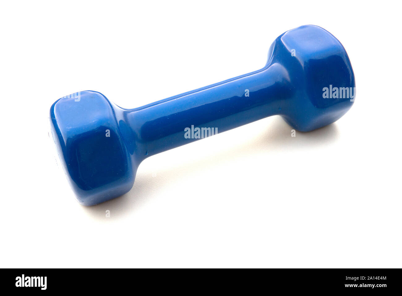 Blau Hantel isoliert auf weißem Hintergrund. 2 kg-Gewichte, Blaue Farbe kurzhantelstange. Stockfoto