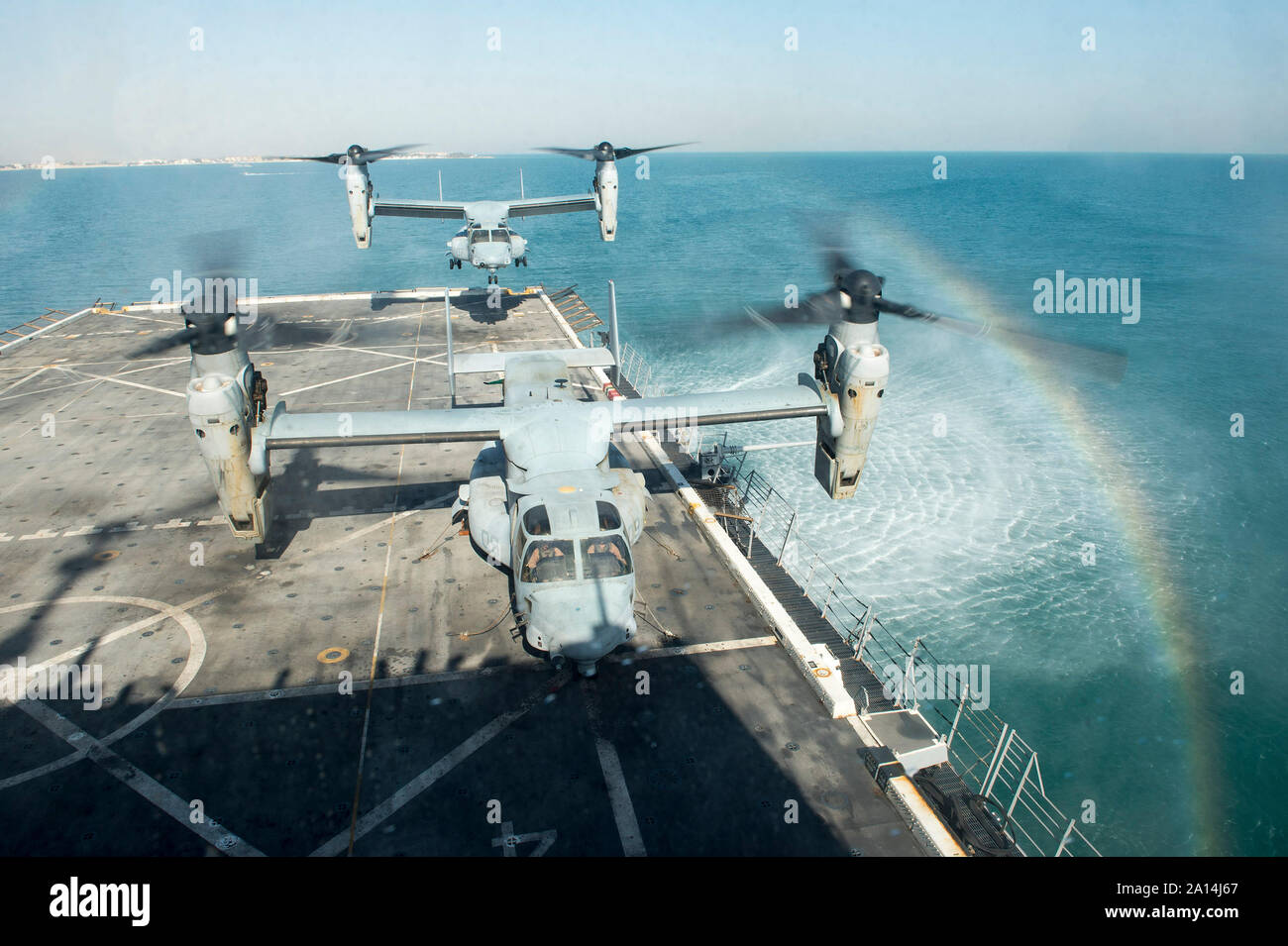 Eine MV-22 B Osprey landet auf dem Flugdeck der USS New York. Stockfoto