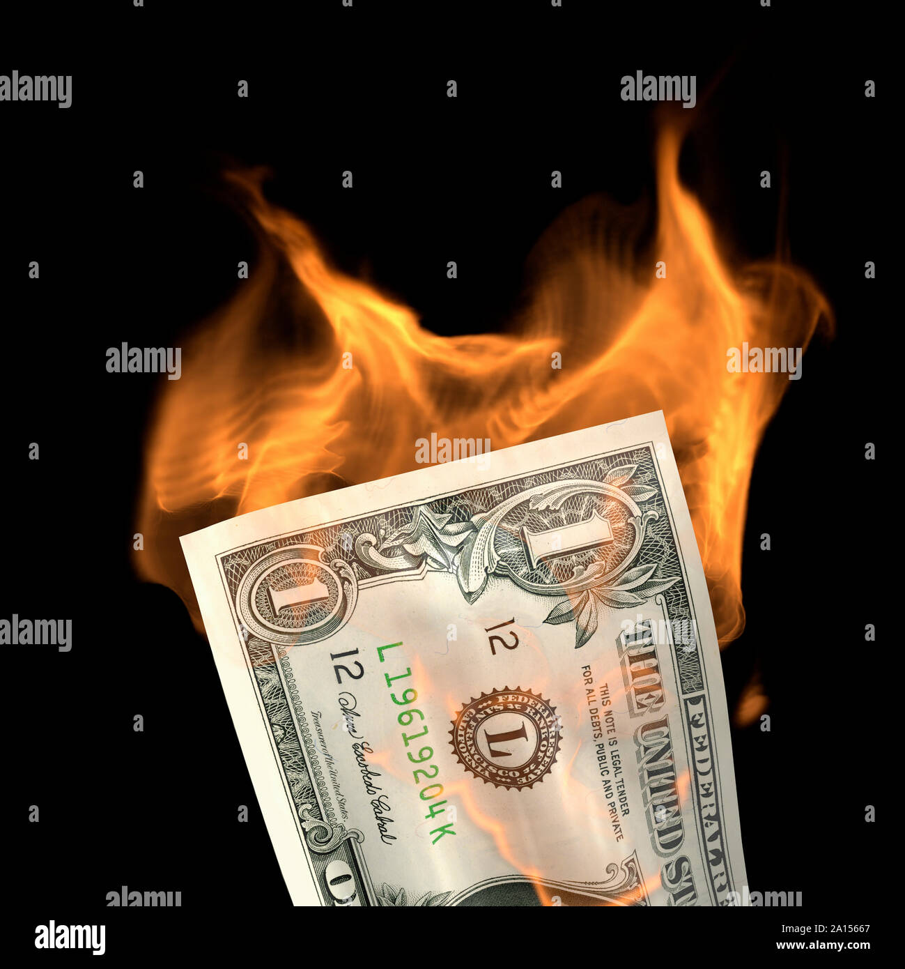 Ein Dollar bill Banknote auf Feuer Stockfoto