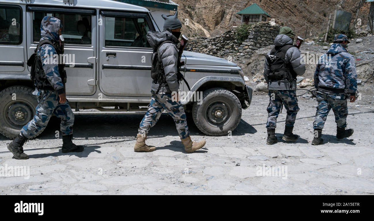 Militärs in Jomsom, Mustang, Nepal Stockfoto