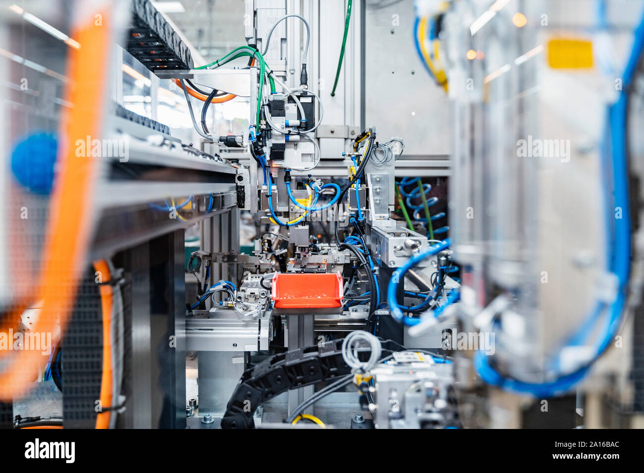 Komplizierte Maschinen im modernen Werk, Stuttgart, Deutschland Stockfoto