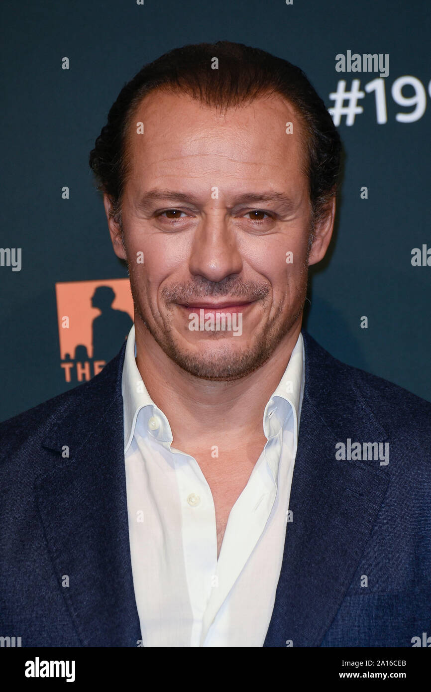 Italien, Rom, 24. September 2019: Italienische Schauspieler Stefano Accorsi besucht das fotoshooting von Sky-TV-Serie "1994" Foto © Fabio Mazzarella/Sintesi/Alamy Stockfoto