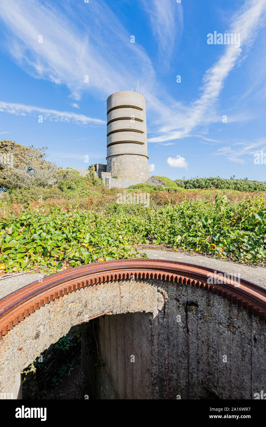 Zweiter Weltkrieg deutsche Aussichtsturm am Fort Saumarez in Guernsey Stockfoto