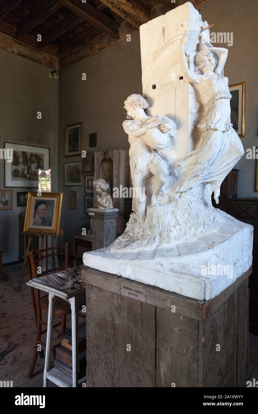 Stele pro il Monumento a Giovanni Paisiello. Die Villa Borghese, Rom, Italien. Von der Website des Museums, Http://www.museocanonica.it:" Gips Skizziermodus Stockfoto