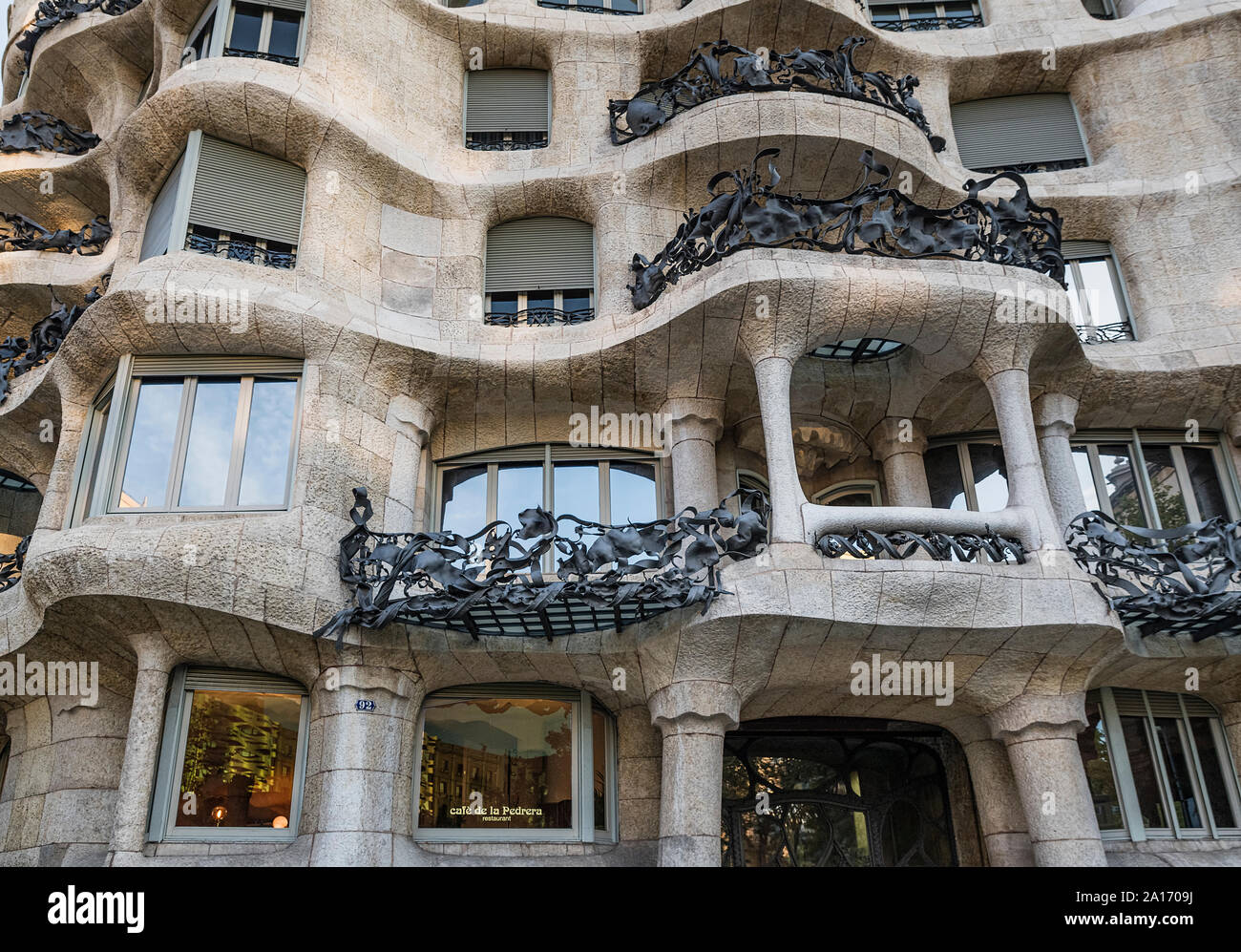 Café de La Pedrera, Casa Milà Haus von Antonio Gaudi, Barcelona, Spanien. Stockfoto