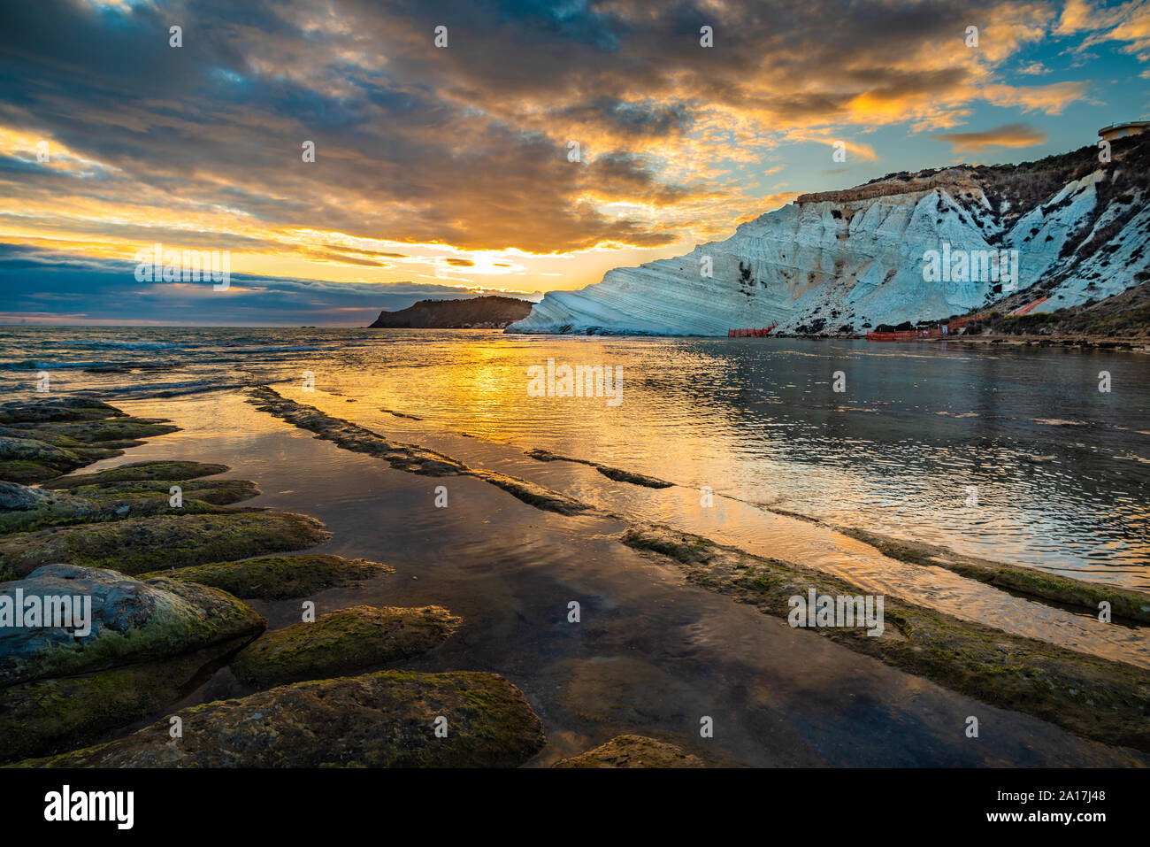 Die Scala dei Turchi oder Treppe der Türken, weiß felsige Klippe in Sizilien, Italien. Stockfoto