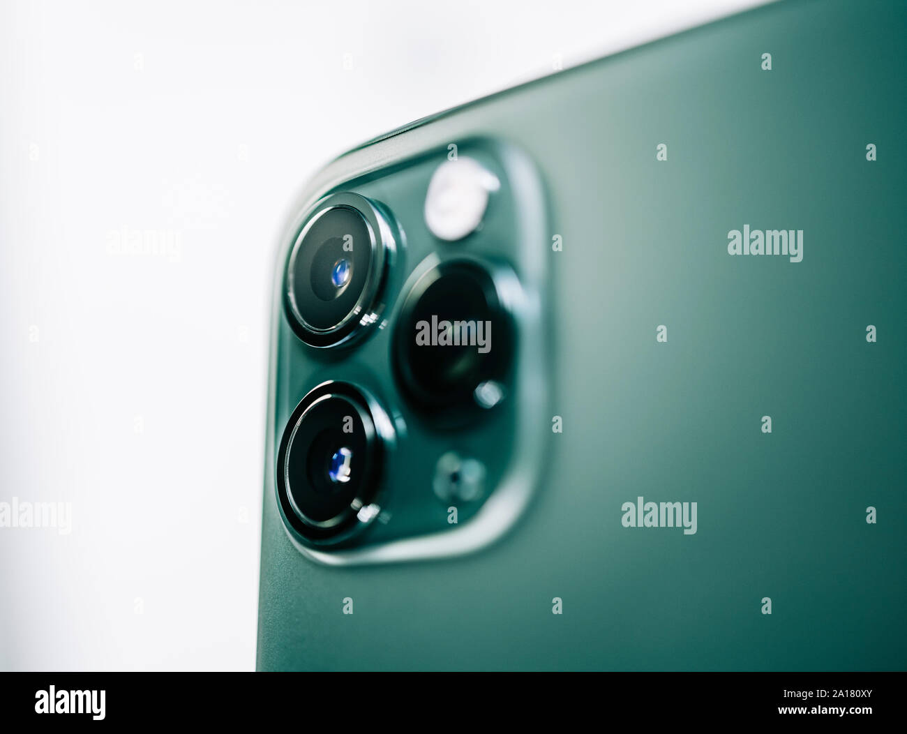 Iphone 11 Pro Max Mitternachtsgrun Stockfotos Und Bilder Kaufen Alamy Iphone 11 Pro Max Mitternachtsgrun Stockfotos Und Bilder Kaufen Alamy