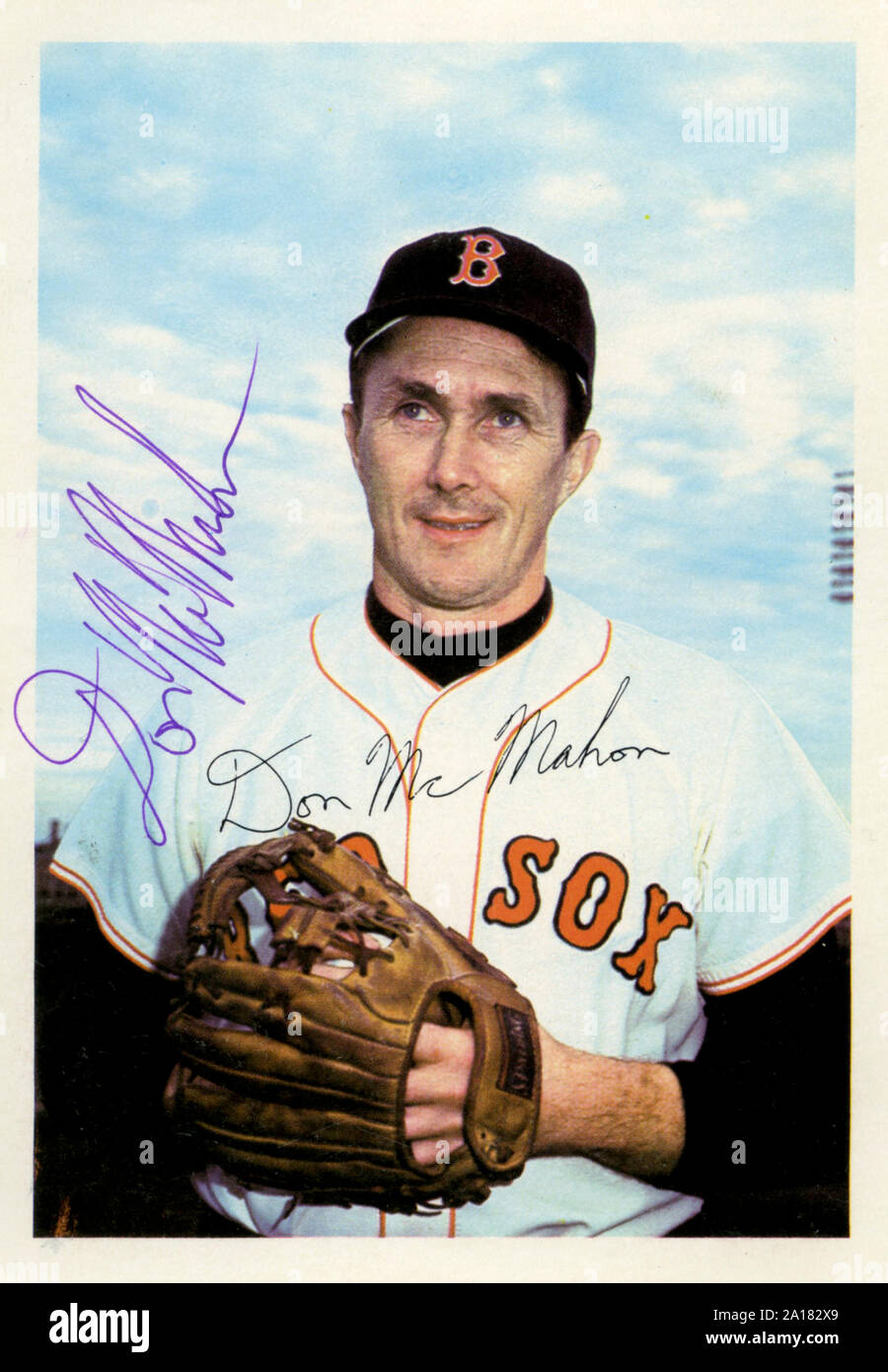 Handsignierte Erinnerungsfoto von Jim McMahon, ein Krug mit der Boston Red Sox in den 1960er Jahren. Stockfoto