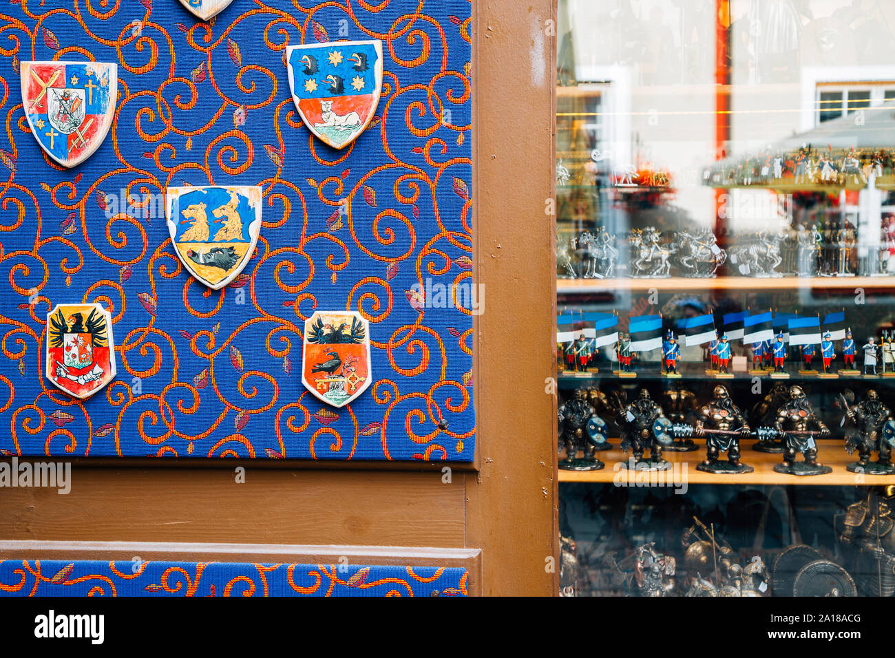 Tallinn, Estland - 14. August 2019: Altstadt Souvenir shop Stockfoto