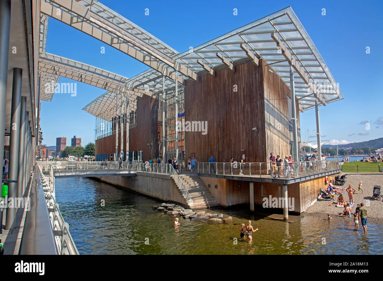 Tjuvholmen Strand neben dem Astrup Fearnley Museum Stockfoto