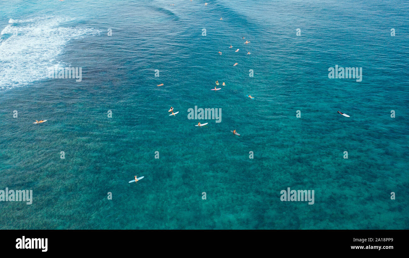 Waikiki bay water Fotos und Bildmaterial in hoher Auflösung Alamy