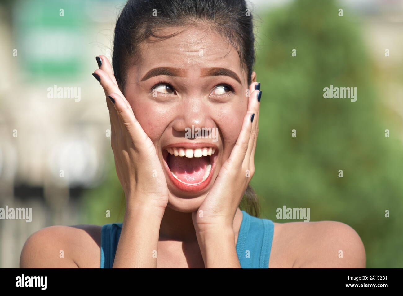 Ein überrascht schöne Filipina Weiblich Stockfoto