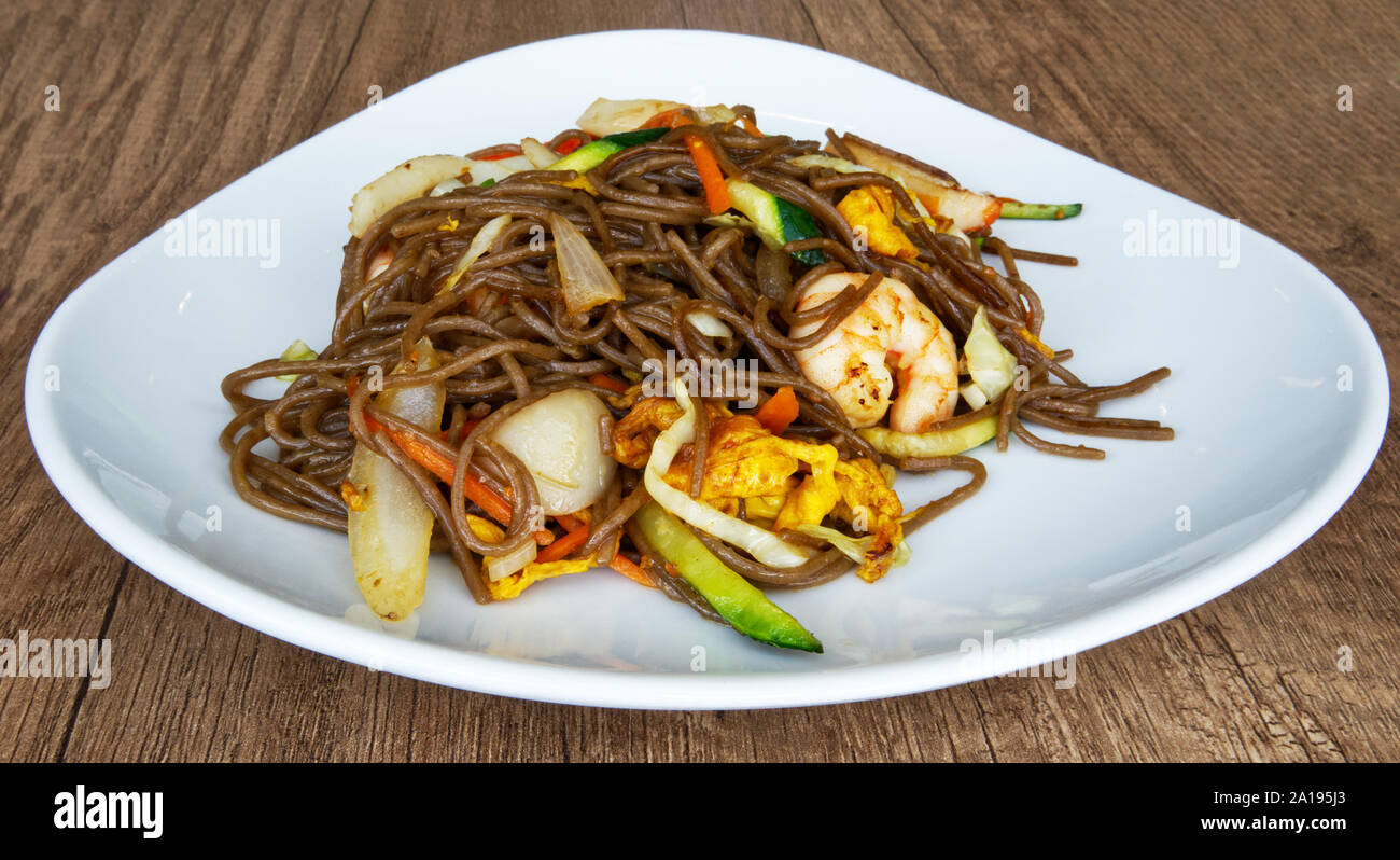 Yaki Soba Stockfotos Und Bilder Kaufen Alamy