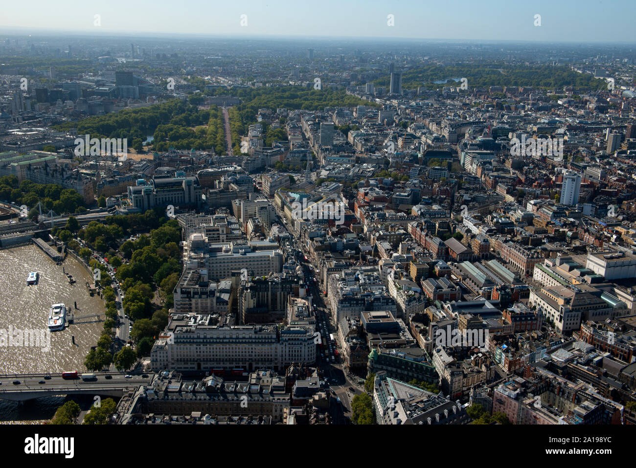 Suchen gegenüber von North Central Noho zu Soho aus der Luft. Stockfoto